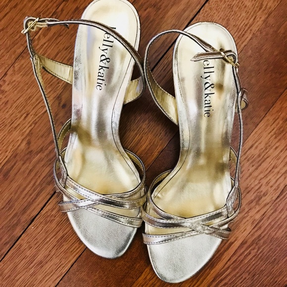 Kelly & Katie Shoes - Kelly & Katie Gold sling back sandals